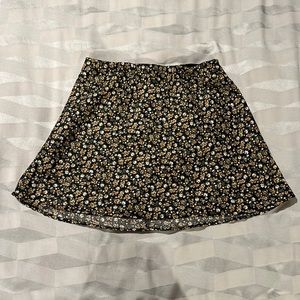 Aeropostale Flower Skirt || size s ||